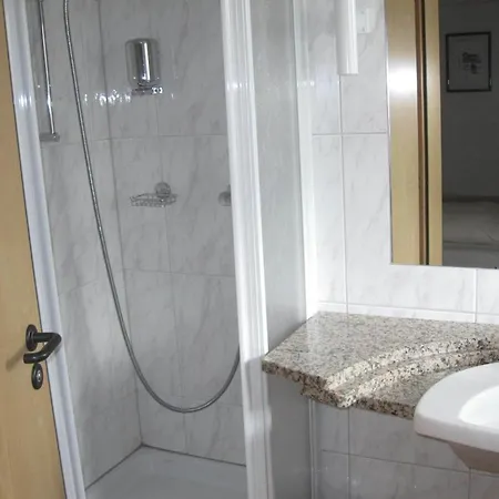 Britannia Hotel 2*